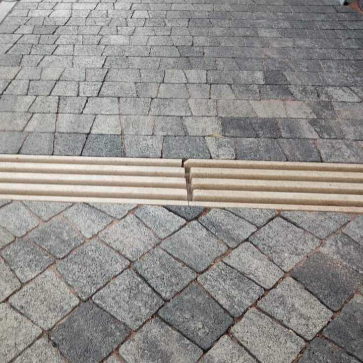 Kanal Polimerobetonowy Base Grzebieniowy Dn100 H50 Mm