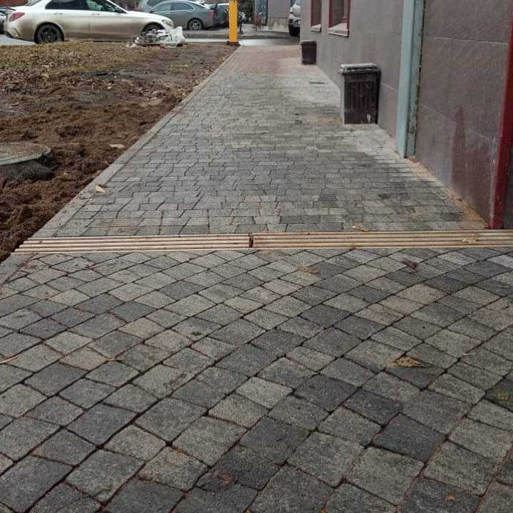 Kanal Polimerobetonowy Base Grzebieniowy Dn100 H50 Mm