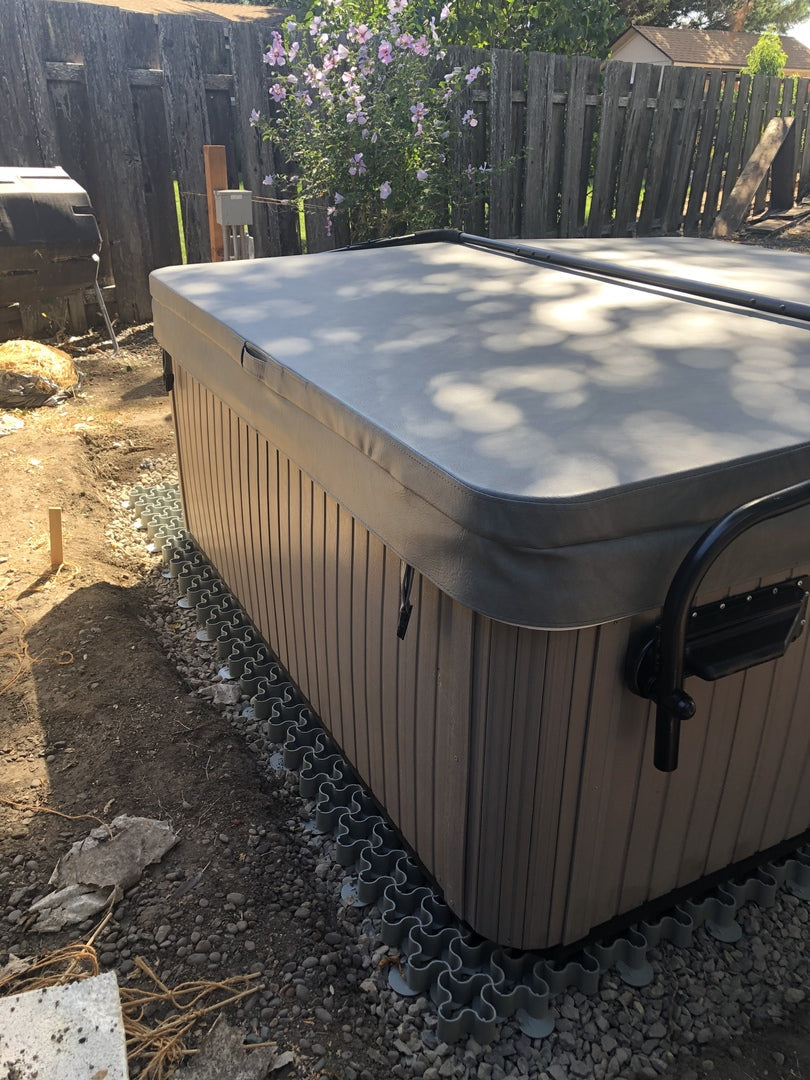 Podstawa pod jacuzzi (hot tub)