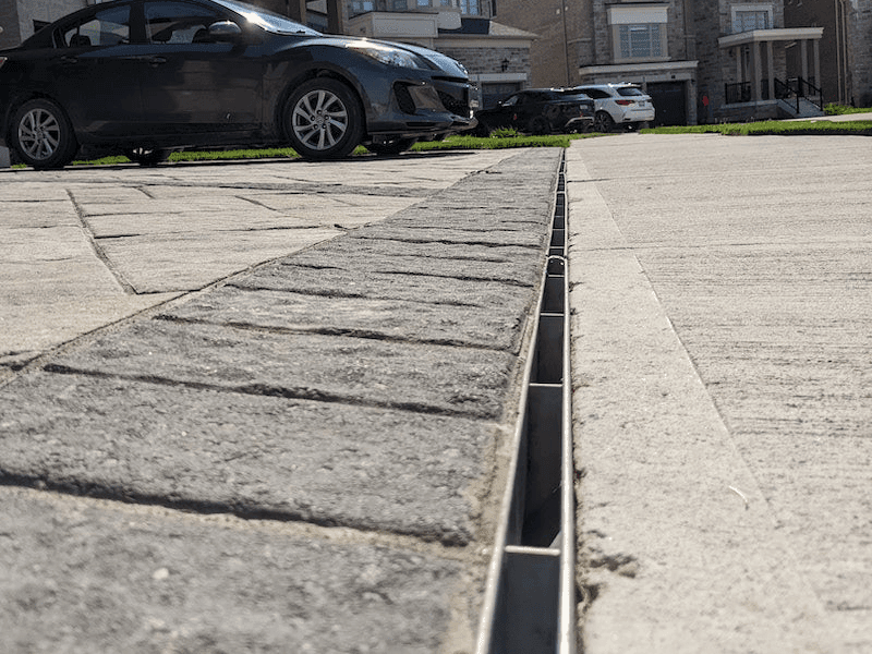 Nakładka szczelinowa VODALAND Base DN100 typu T ze stali nierdzewnej, kl. A15